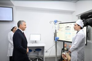Prezidentimiz tibbiyotni raqamlashtirish va tibbiy ta’limni takomillashtirish rejalari bilan tanishdi