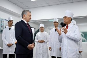 Prezidentimiz tibbiyotni raqamlashtirish va tibbiy ta’limni takomillashtirish rejalari bilan tanishdi